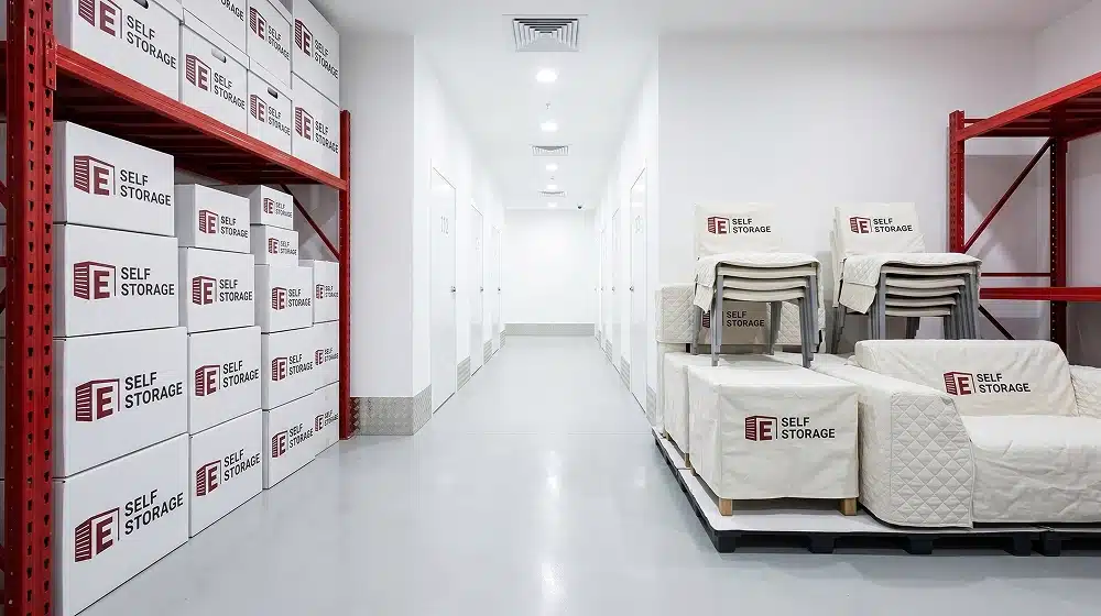 Common failure risks in Dubai box storage.